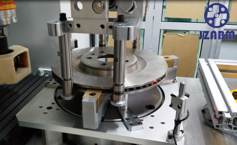 Automobile brake disc dynamic balancing machine, single plane vertical to remove weight by milling! - Knowledge Base - 1